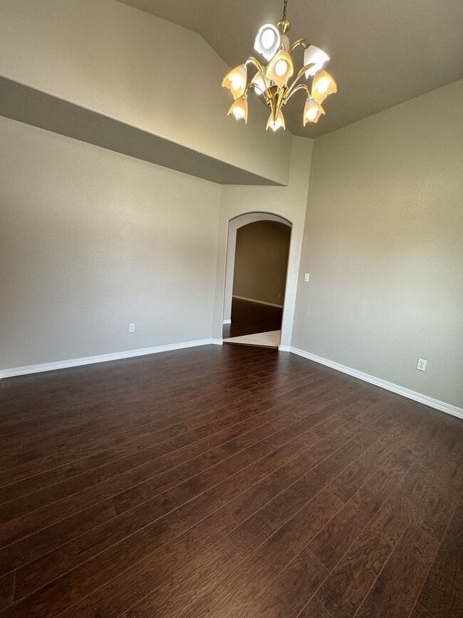 Building Photo - 1755 Bishop Ct