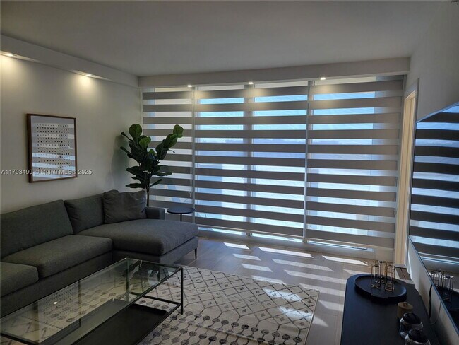 Foto del edificio - 2501 S Ocean Dr