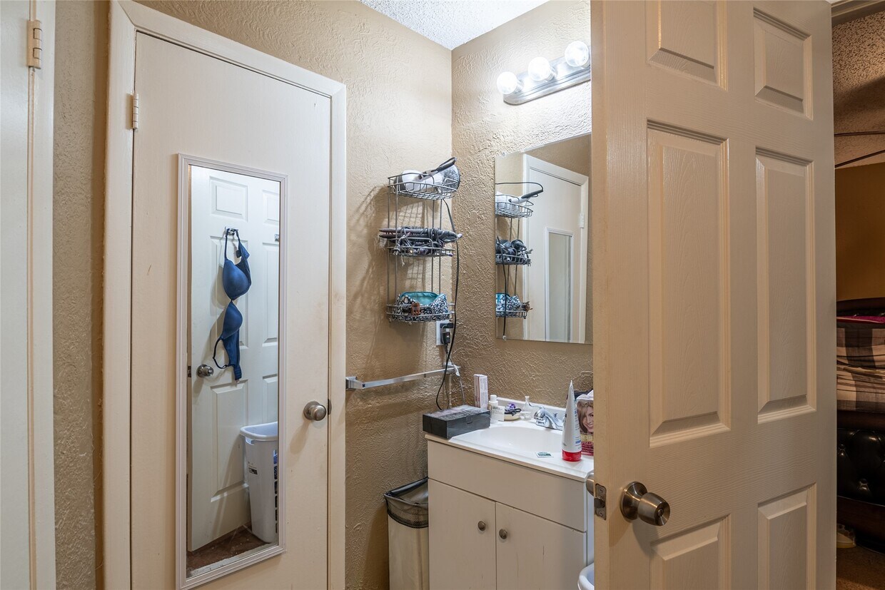 Foto del edificio - 3034 Deer Valley Dr