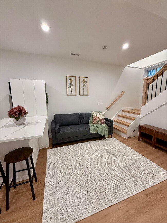 Foto del edificio - 55 Foster Rd