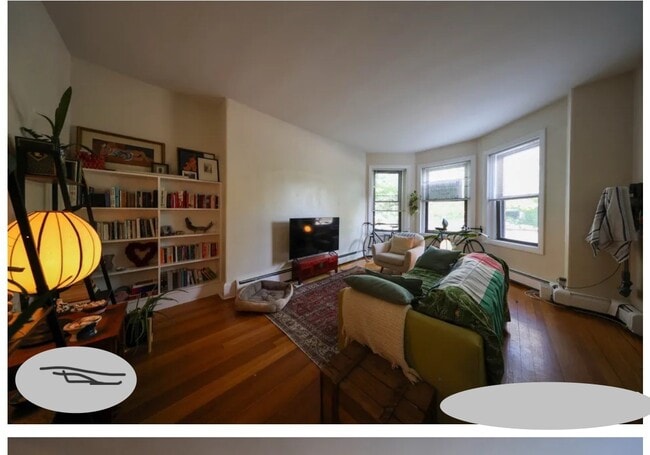 Foto del edificio - 1728 Beacon St