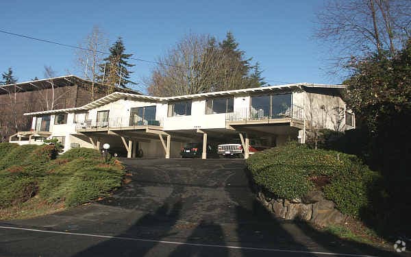 Primary Photo - 6300 NE 181st St