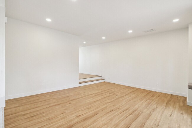 Building Photo - 15111 Freeman Ave