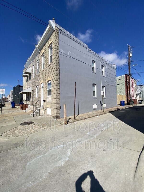 Foto del edificio - 3806 E Pratt St