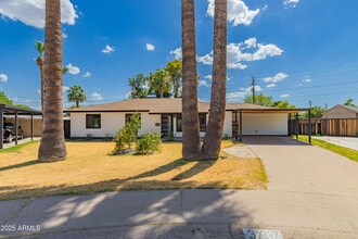 Building Photo - 3707 E Amelia Ave