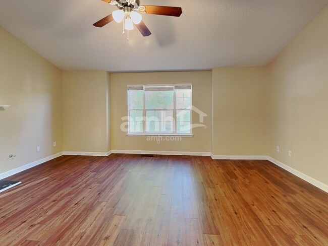 Building Photo - 7209 Cedar Forest Dr