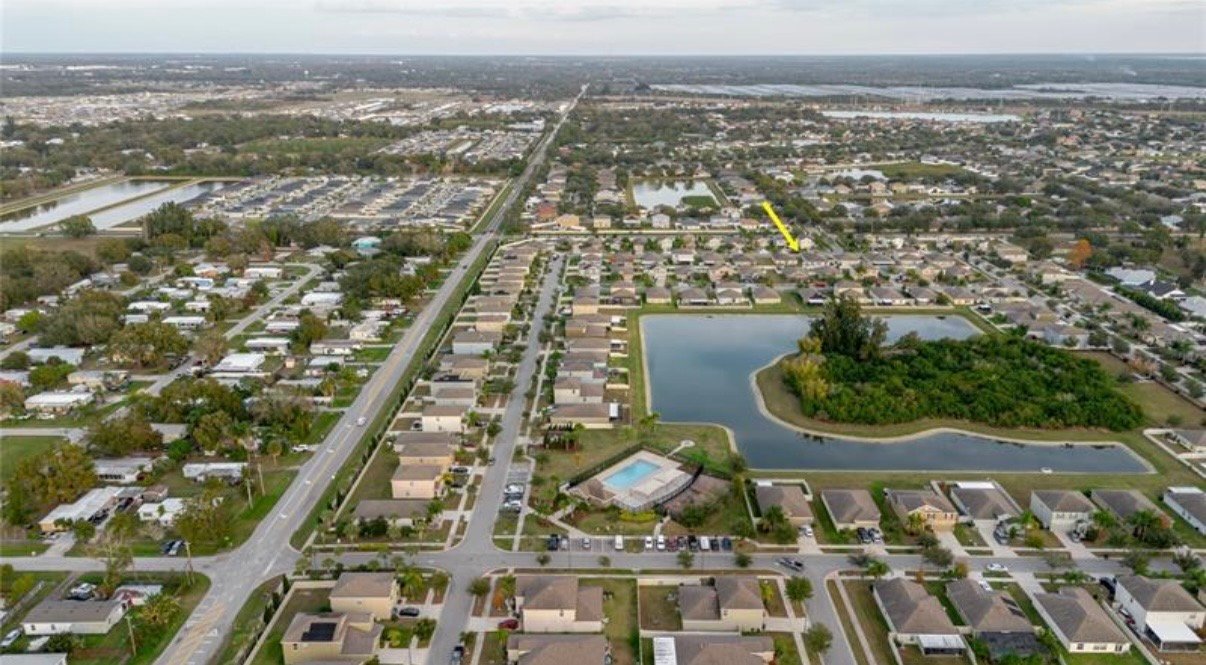 Building Photo - 304 Cascade Bend Dr
