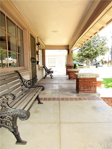 Foto del edificio - 430 S Grand St