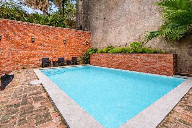 Foto del edificio - 508 Chartres St
