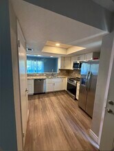 Building Photo - 4444 Victory Dr