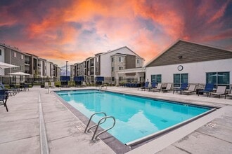 Building Photo - Altair at Riverwalk