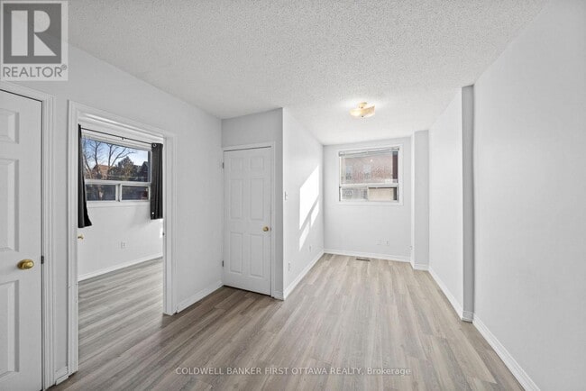 Photo du bâtiment - 234 Rochester St