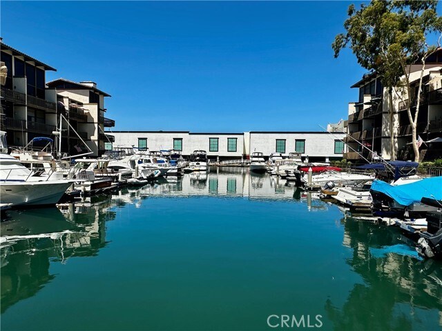 Foto del edificio - 7212 Marina Pacifica Dr N