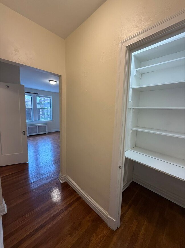 Interior Photo - New King Edward Apartments