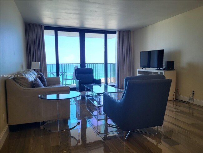 Foto del edificio - 2101 S Ocean Dr
