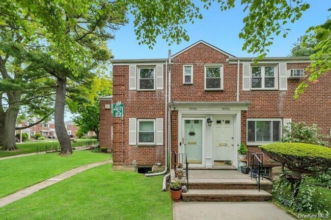 Foto del edificio - 261-72 Langston Ave