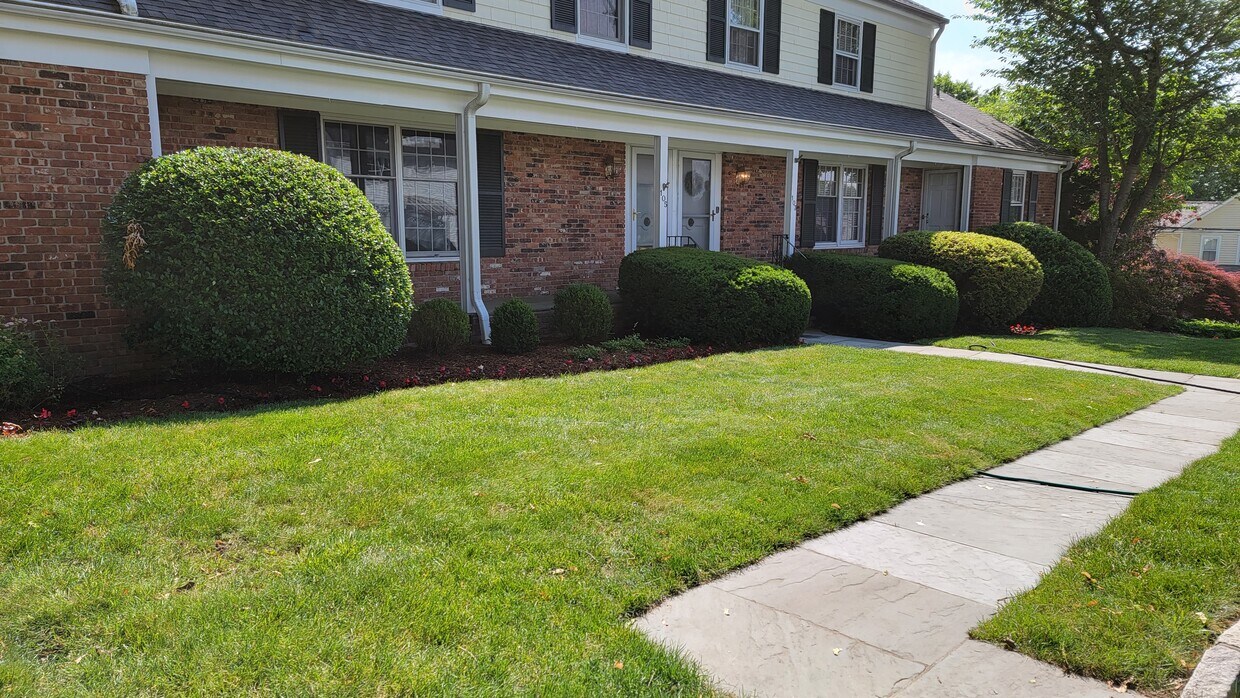 105 Seminary St, New Canaan, CT 06840 Condo for Rent in New Canaan