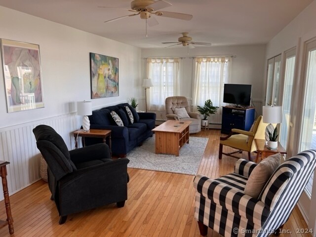 Foto del edificio - 242 W Shore Ave