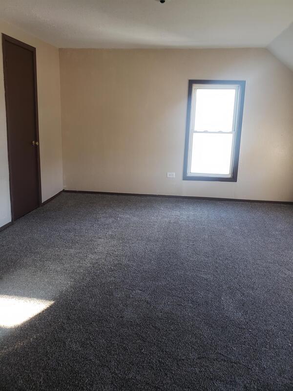 592 N Dearborn Ave, Kankakee, IL 60901 Condo for Rent in Kankakee, IL