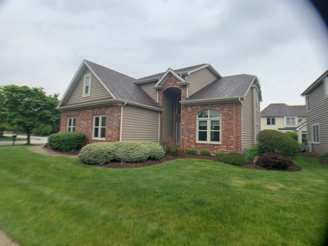 Primary Photo - 2543 Sutton Ln