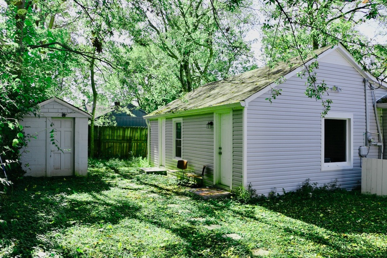 Primary Photo - 114 Lucile St