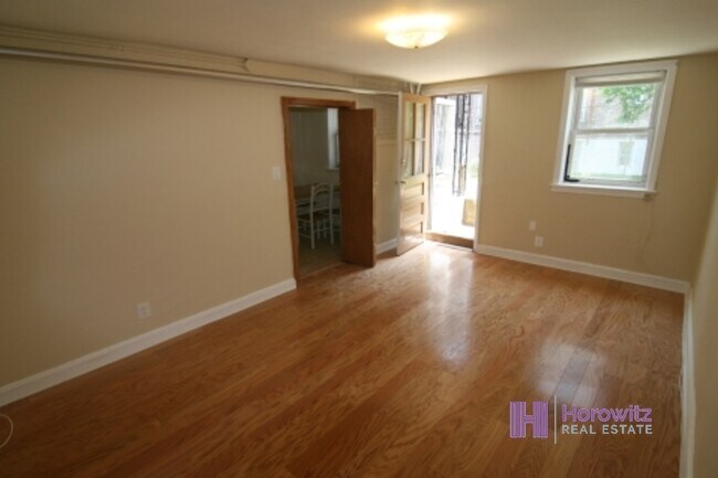 Foto del edificio - 28-23 41st St