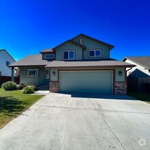 Building Photo - 402 24th Avenue