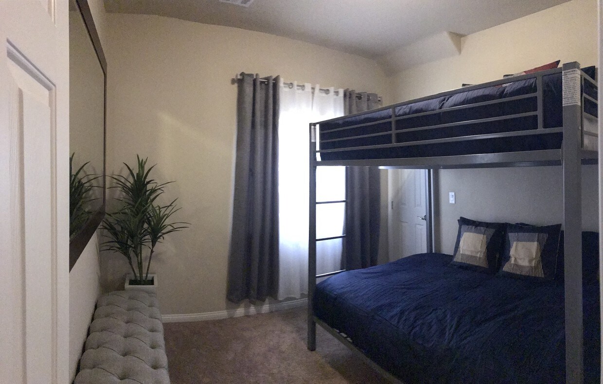 Foto principal - 5897 Atlantis Dream Ave