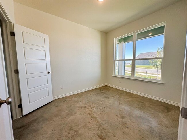 Building Photo - 8905 Ash Rd