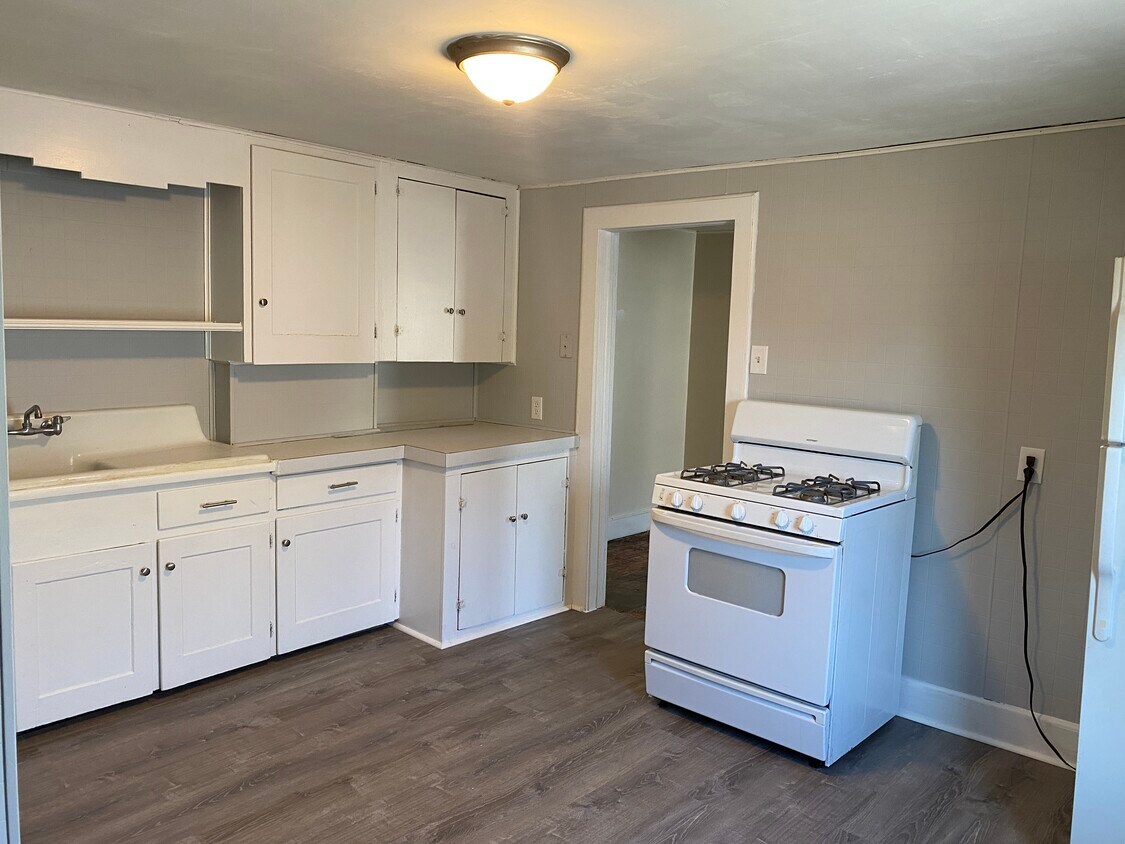 25 Crocker Ave Unit 25 2, Johnson City, NY 13790 Apartments in