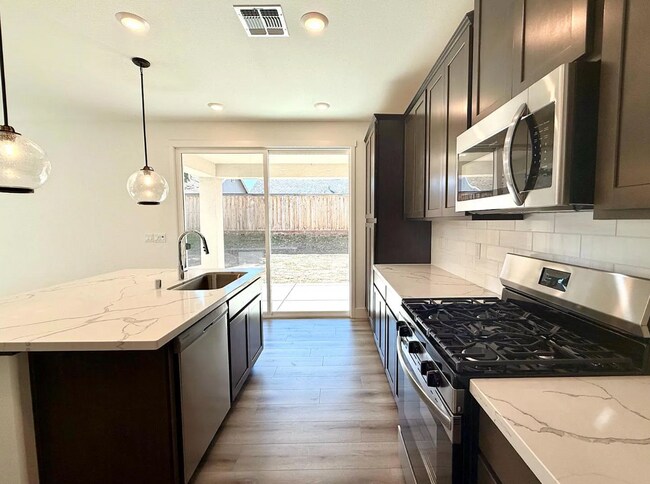 Building Photo - Breath-Taking Roseville 3/3 (Morgan Creek)-BRAND NEW!  See below for viewings!