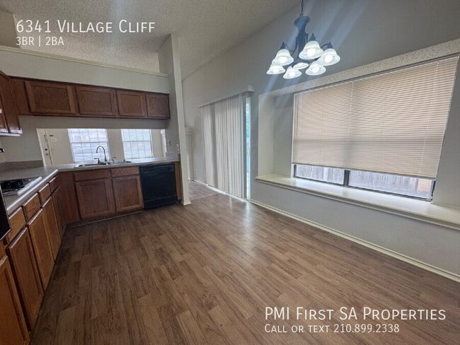 Building Photo - 6341 Village Cliff