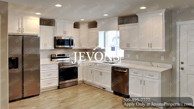 Building Photo - 1912 W Mead Ave