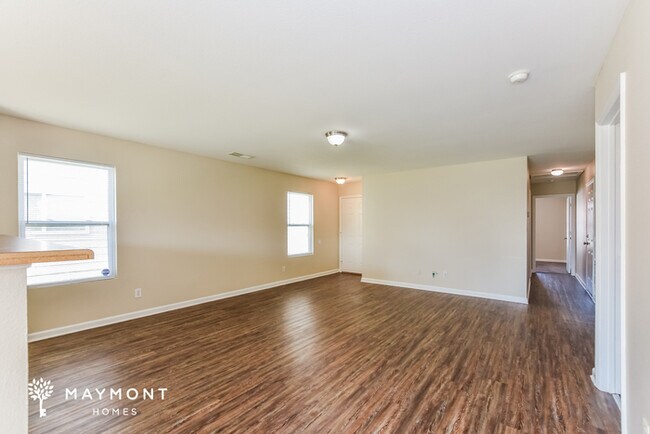 Foto del edificio - 122 David Barnes Dr