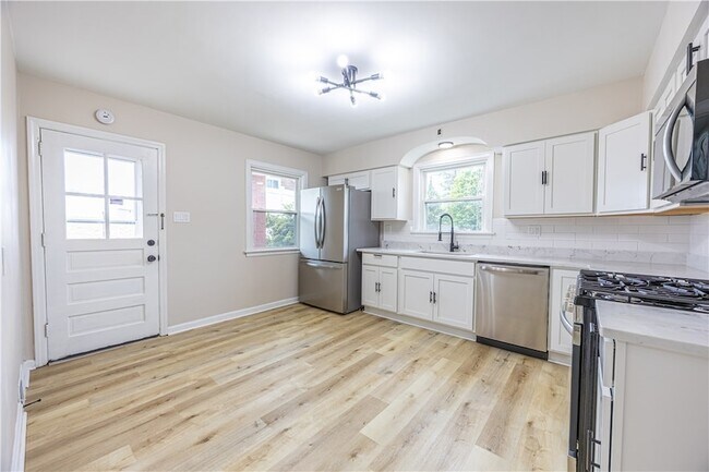 Foto del edificio - 552 Stephens St