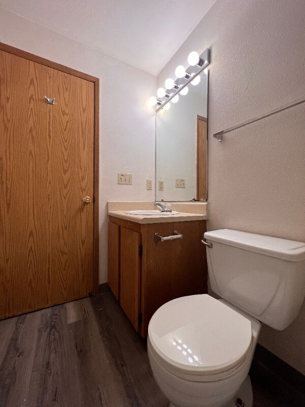 Foto del edificio - 10522 Lake City Way NE