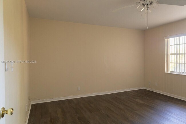Foto del edificio - 8018 SW 18th Ct