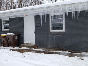 Building Photo - 1017 Irving Ave