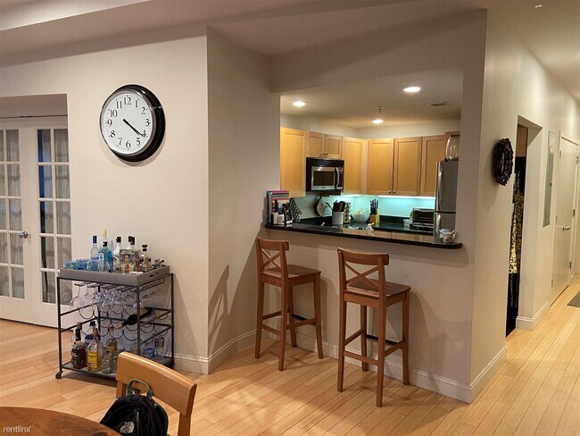 Building Photo - 3 br, 2 bath  - 490 Harrison Ave # 404YB