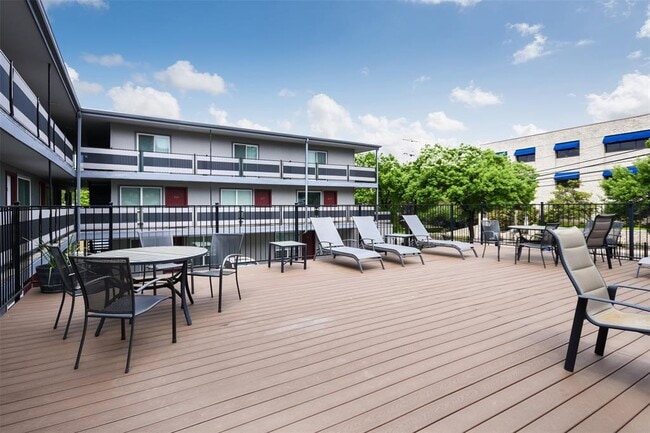 Foto del edificio - 3110 Red River St