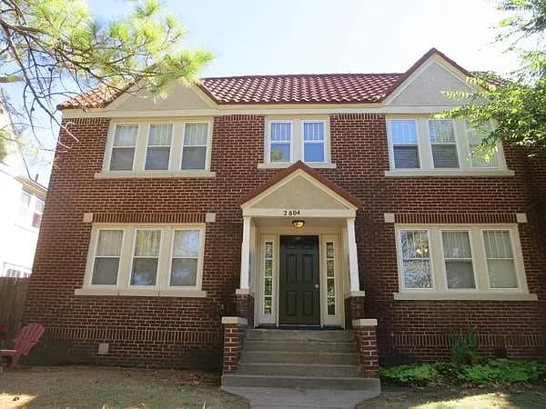Building Photo - 2804 N Robinson Ave