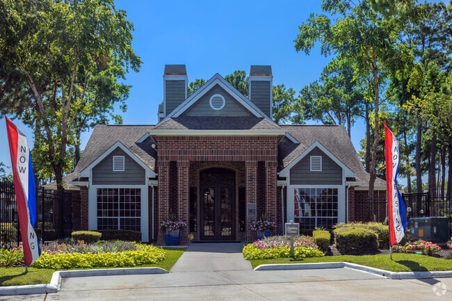 Leasing Office at Lakeview Apartments - Lakeview Apartments
