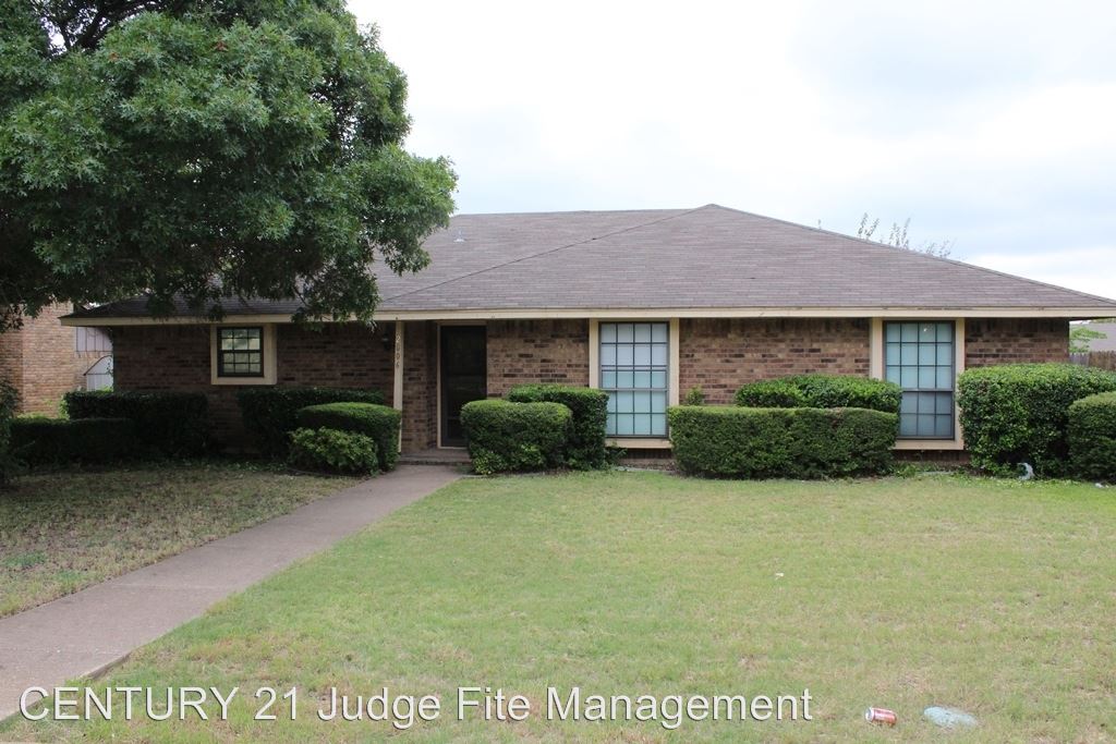 2006 Spindletop Dr, Duncanville, TX 75137 House Rental in Duncanville