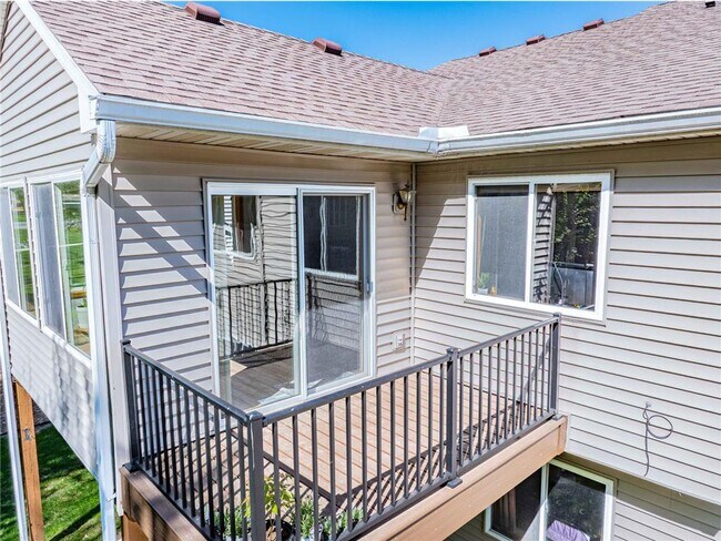 Foto del edificio - 102X Primrose Ln