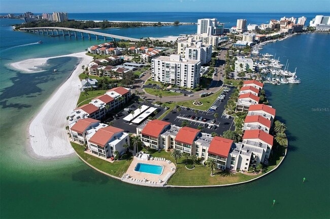Building Photo - 868 Bayway Blvd