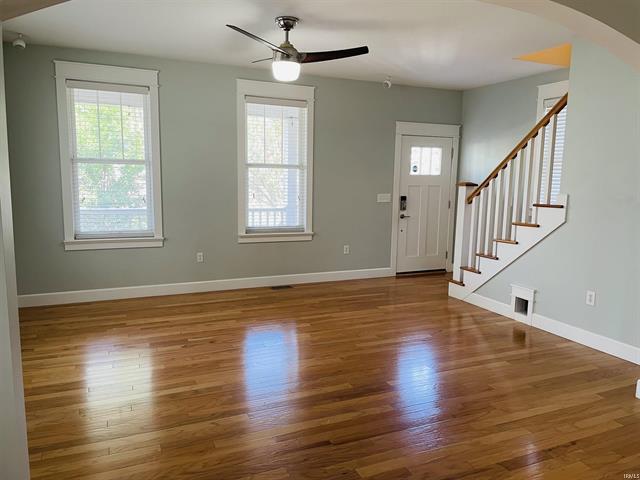 Building Photo - 819 S Morton St