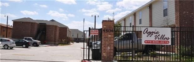 Foto del edificio - 4504 College Main St