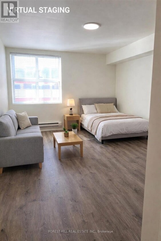 Building Photo - 126 Dundas St E