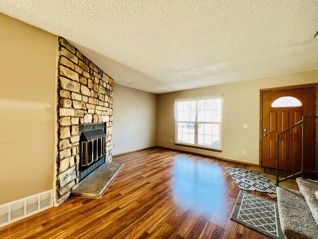 Building Photo - $0 DEPOSIT OPTION. COBBLESTONE VILLAGE GEM...