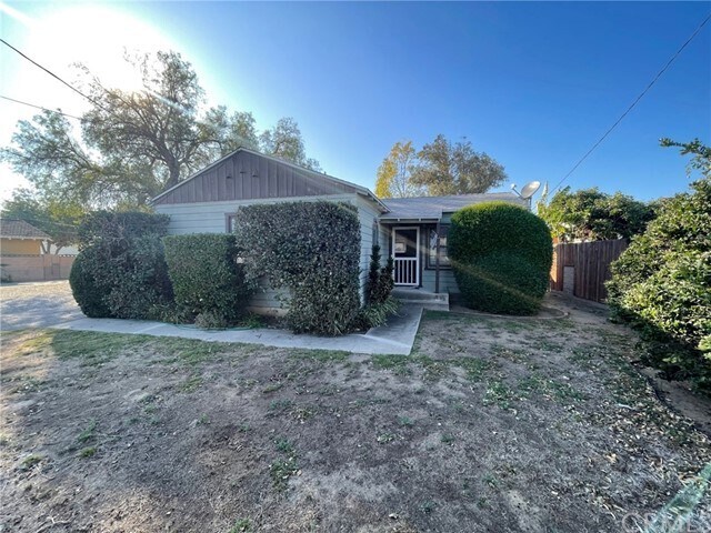 Foto principal - 2626 N Grand Ave